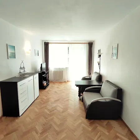 Old House - Przymorze - 2,5 Km Do Plazy I Morza Apartment