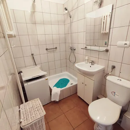 Old House - Przymorze - 2,5 Km Do Plazy I Morza Apartament